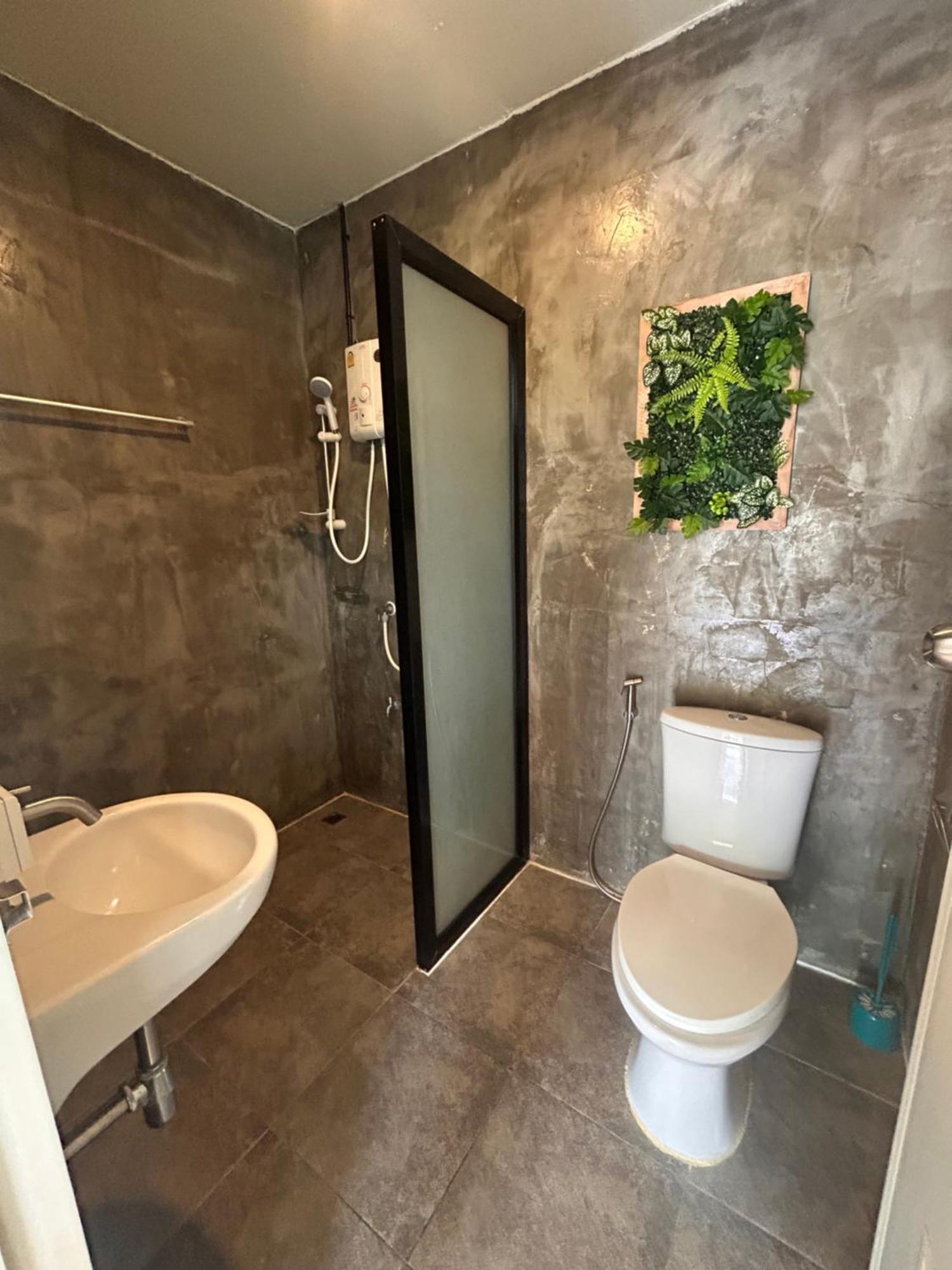 Tchin Tchin Guesthouse チャン島 エクステリア 写真