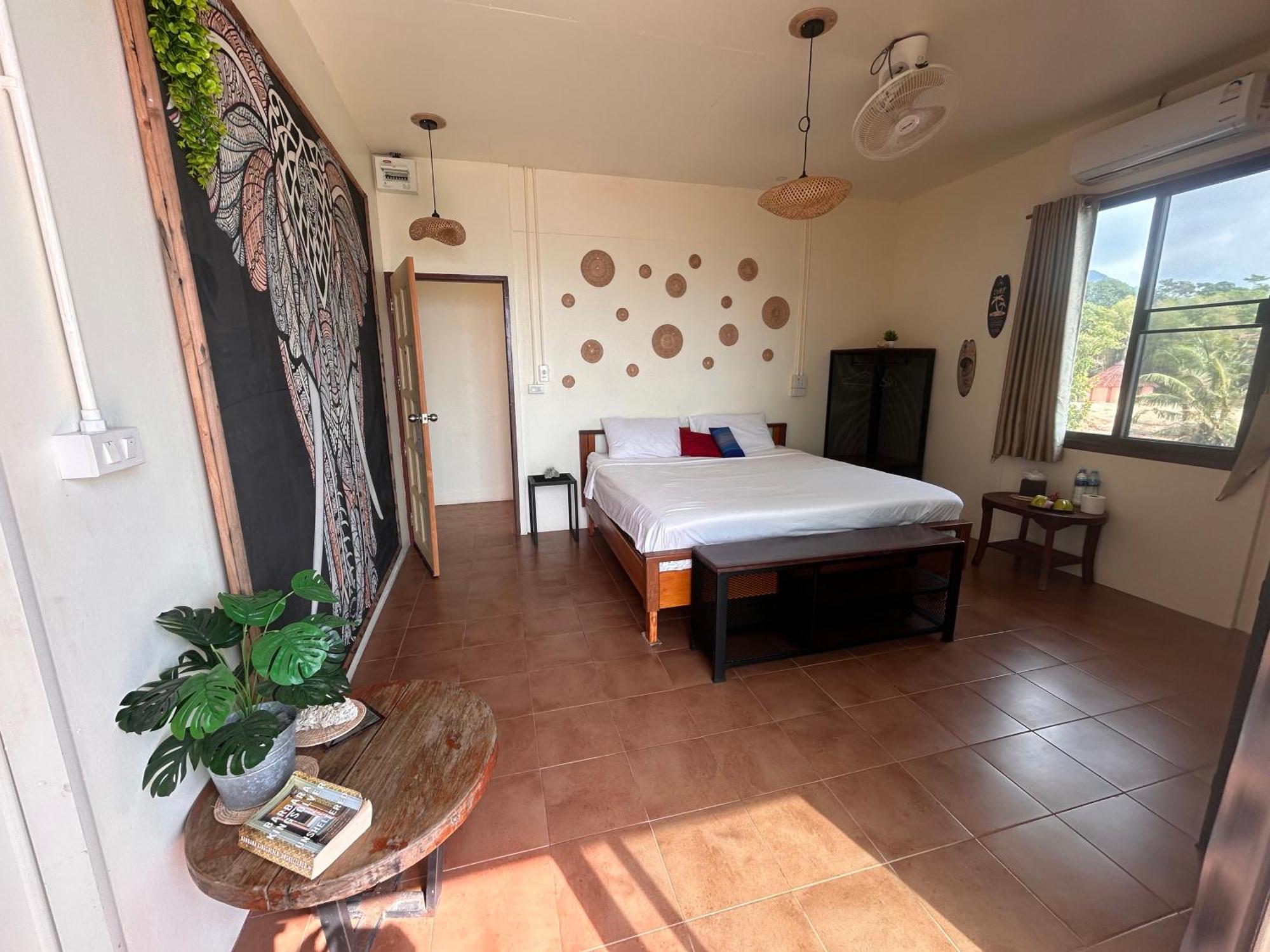 Tchin Tchin Guesthouse チャン島 エクステリア 写真
